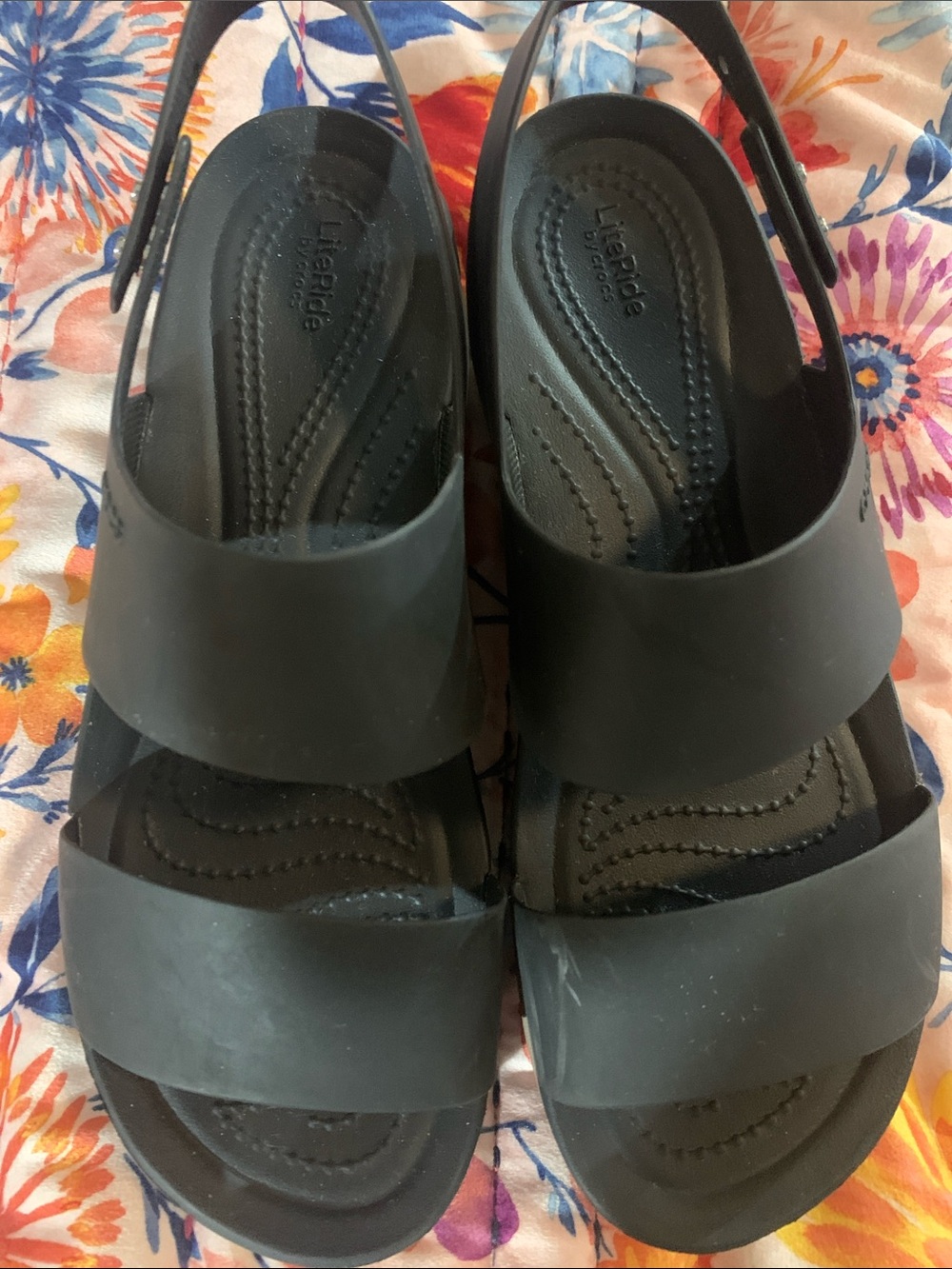 Crocs - Picture 9 of 10